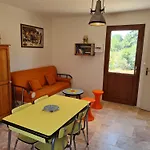 La Chalan D'hier Kamp alanı