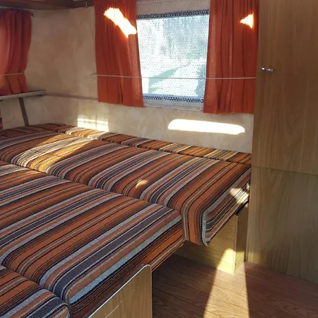 Camping La Chalan D'hier Nort-sur-Erdre (Loire-Atlantique)
