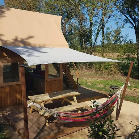 Campingplatz La Chalan D'hier Nort-sur-Erdre (Loire-Atlantique)